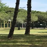Family Near Nyaraló *