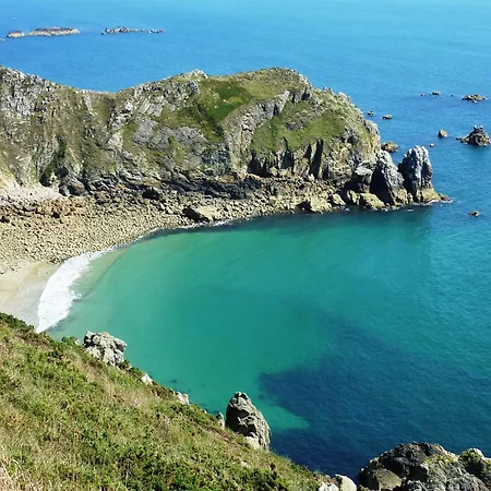 度假居 Family Near