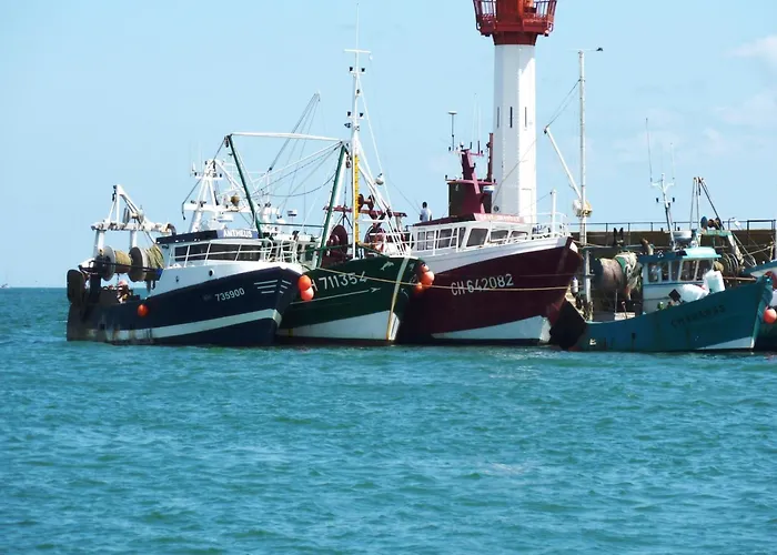 Family Near Ravenoville